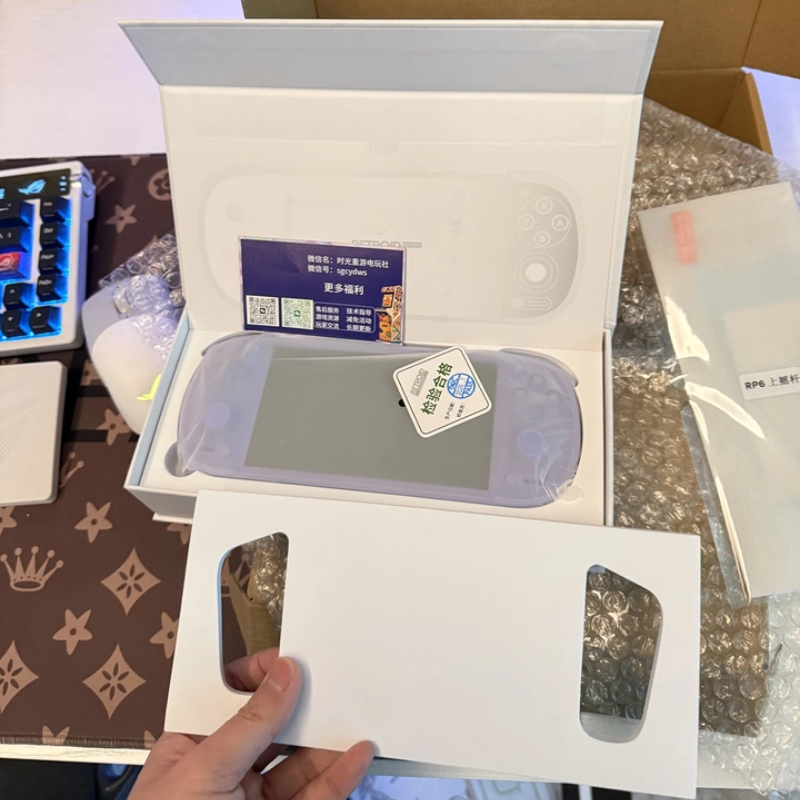 NOWOŚĆ w magazynie: Przenośna  – Gaming Console Handheld Android recenzja i cena